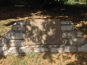 All Saint's Isleworth plague pit plaque [CC-BY-SA-3.0 Steve Cook]