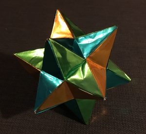 Small stellated dodecahedron (isosceles) [CC-BY-SA-3.0 Steve Cook]